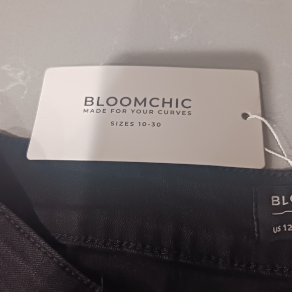 NWT Bloomchic Black Jeans size 12 - Picture 2 of 7